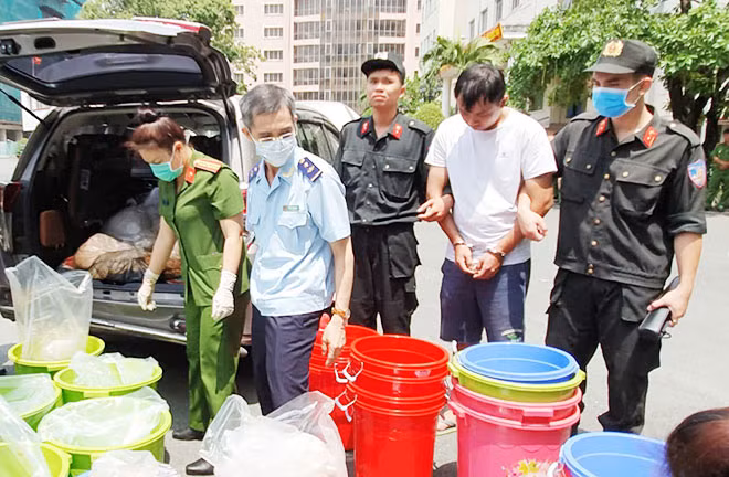 Hơn 500kg ketamine được lực lượng chức năng bắt giữ ngày 11-5 vừa qua được coi là chuyên án triệt phá loại ma túy dành cho nhà giàu lớn nhất từ trước đến nay.