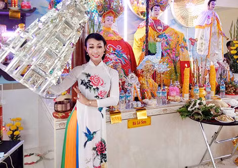 Trước đêm diễn.