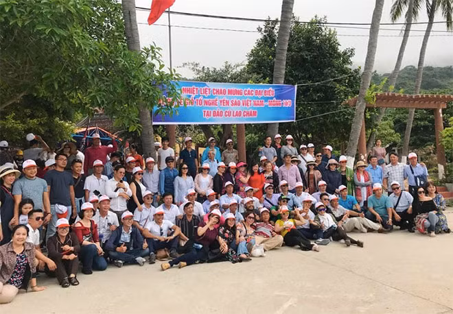 Đảo Cù Lao Chàm đón trên 2500 du khách trong nước và quốc tế dịp nghỉ lễ Giỗ tổ Hùng Vương.