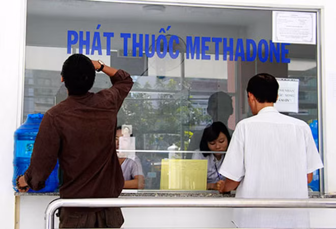 Ngoại trừ heroin hiện có thuốc cai nghiện là methadone, còn lại tất cả các chất ma túy khác không có thuốc điều trị đặc hiệu.