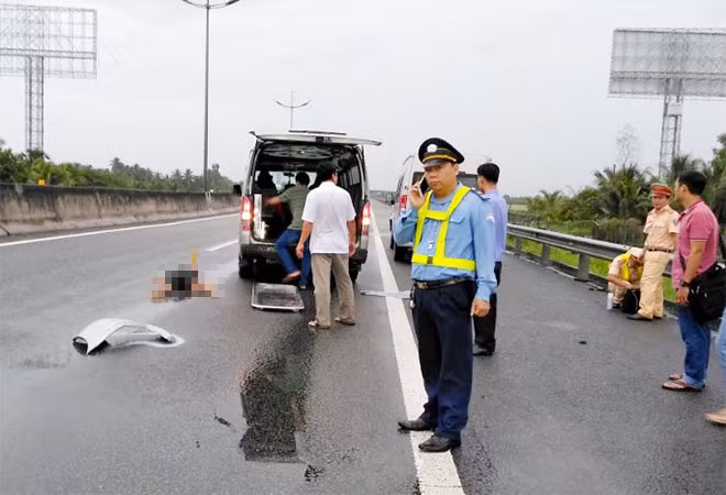Hiện trường vụ TNGT.