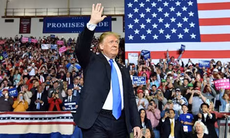 Tổng thống Donald Trump và nỗ lực đưa nước Mỹ vĩ đại trở lại.