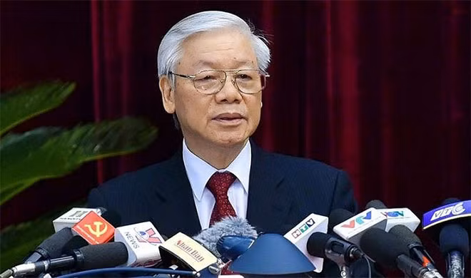 Tổng Bí thư Nguyễn Phú Trọng thay mặt Bộ Chính trị đã ký ban hành Nghị quyết số 39-NQ/TW về nâng cao hiệu quả quản lý, khai thác, sử dụng và phát huy các nguồn lực của nền kinh tế.