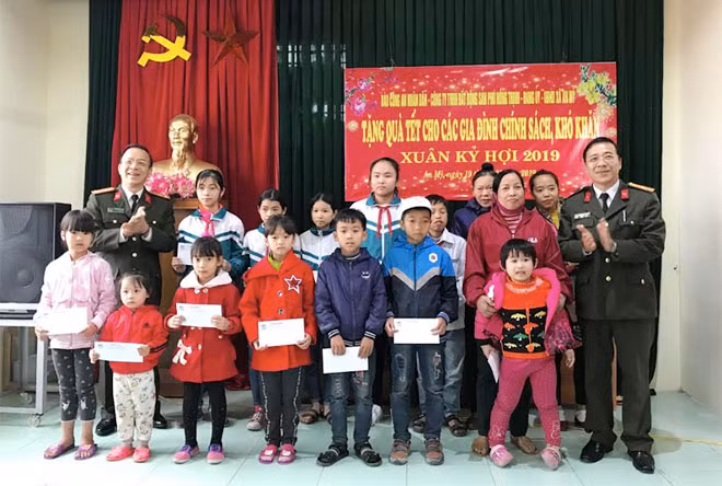 Món quà động viên tinh thần dành cho những cháu học sinh có hoàn cảnh đặc biệt.