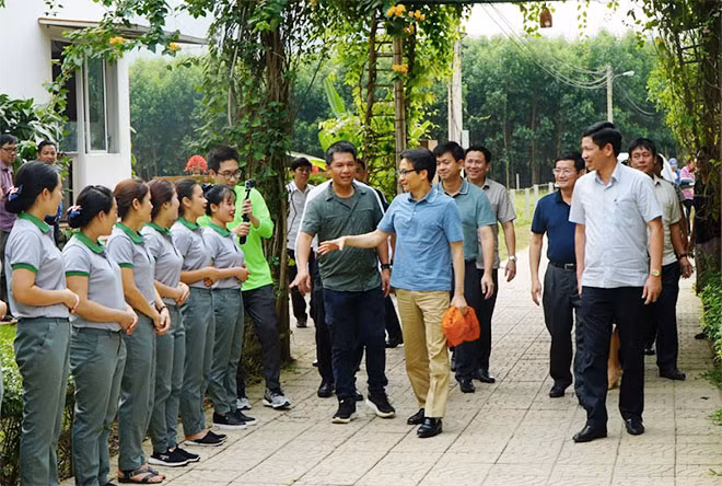 Phó Thủ tướng Vũ Đức Đam thăm và làm việc với Quảng Bình về du lịch bền vững.