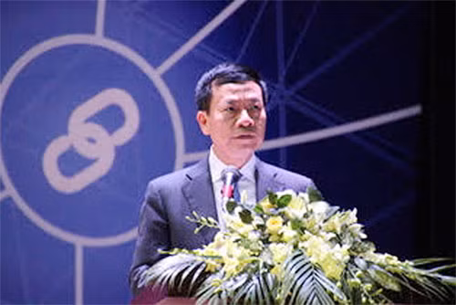 Bộ trưởng Bộ TT&TT Nguyễn Mạnh Hùng phát biểu tại buổi Tọa đàm.