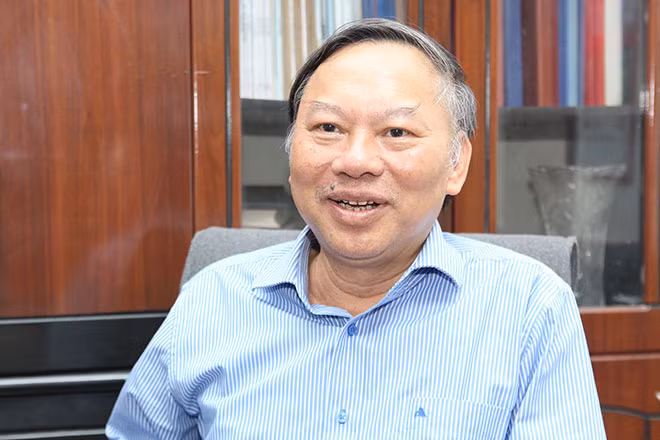 GS.TS. NGND Nguyễn Quang Ngọc, Phó Chủ tịch Hội Khoa học Lịch sử Việt Nam.