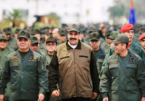 Quân đội Venezuela thề tiếp tục trung thành với ông Nicolas Maduro.