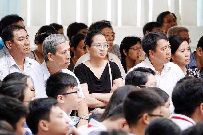 Kỳ tuyển sinh vào lớp10 luôn áp lực với không chỉ học sinh mà cả các bậc cha mẹ có con chuẩn bị hoàn thành bậc THCS.