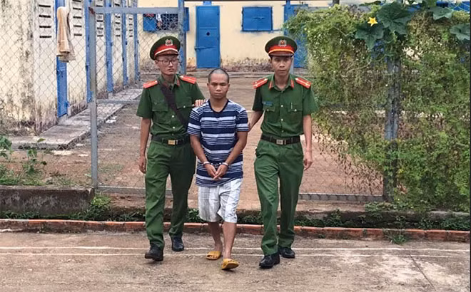 Y Bình bị lực lượng Công an bắt giữ.