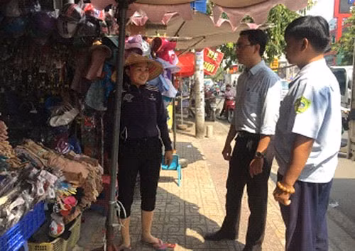 Khu vực chợ tự phát trên đường Hiệp Bình không còn cảnh mua bán lấn chiếm lòng lề đường. Khu vực chợ tự phát trên đường Hiệp Bình không còn cảnh mua bán lấn chiếm lòng lề đường.