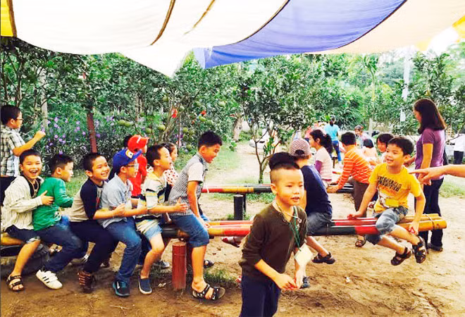 Việt Nam đang bước vào thời kỳ dân số vàng. Việt Nam đang bước vào thời kỳ dân số vàng.