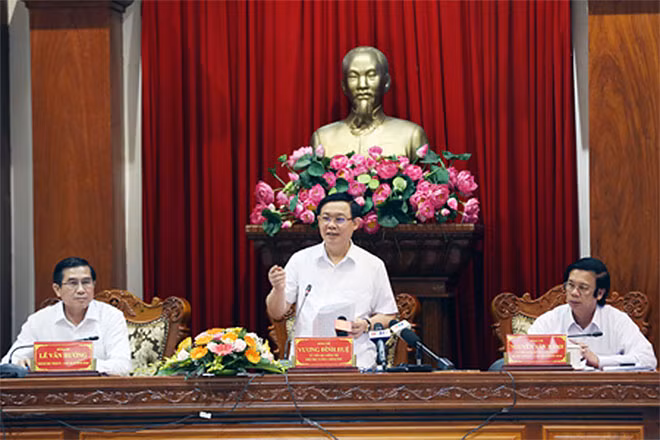 Phó Thủ tướng Vương Đình Huệ phát biểu tại buổi làm việc. Ảnh: VGP/Thành Chung
