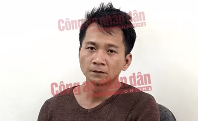 Đối tượng Vương Văn Hùng.