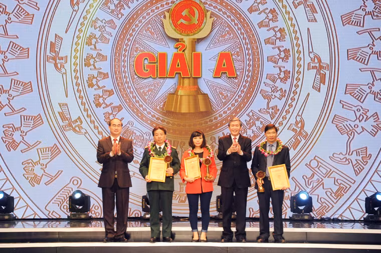 Trao Giải Búa liềm vàng lần thứ VI năm 2021 vào ngày 21/1 ảnh 2