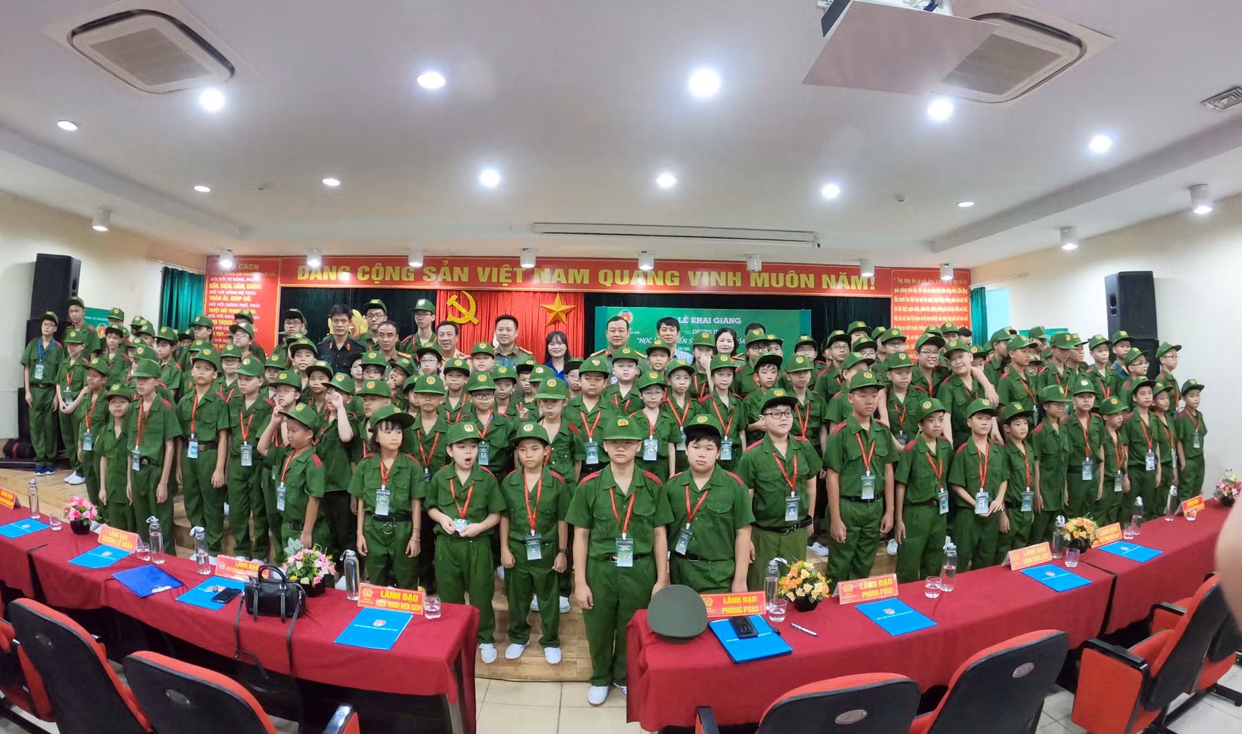 76 học sinh trung học cơ sở ở Ninh Thuận “Học làm chiến sĩ Công an” ảnh 4