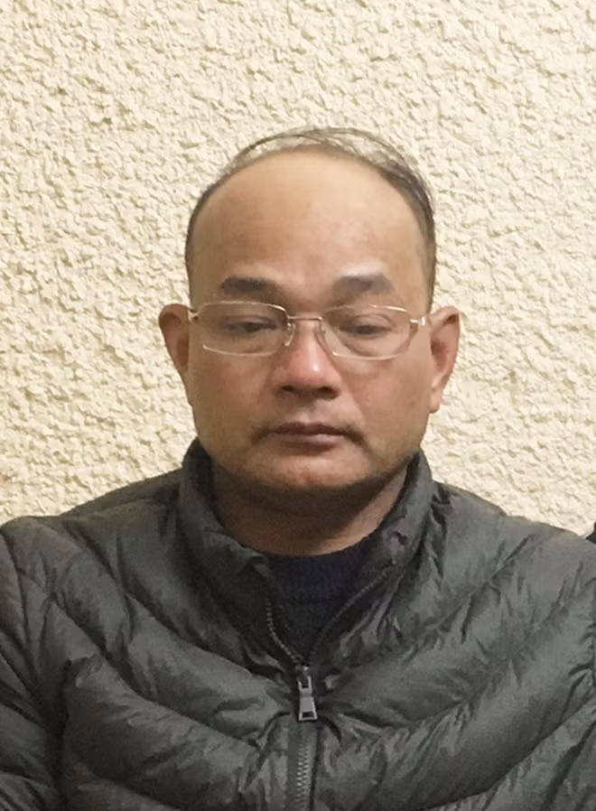 Nguyễn Hữu Tiến (tức Tiến "hói") tại cơ quan điều tra.