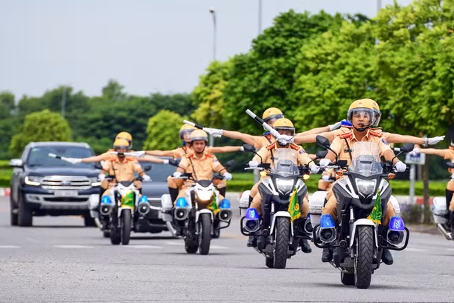 Công tác dẫn đoàn góp phần bảo đảm an ninh, an toàn cho Đại hội với yêu cầu cao nhất là tuyệt đối an toàn, đảm bảo đúng giờ, đúng chương trình Đại hội và không để xảy ra sai sót dù là nhỏ nhất.