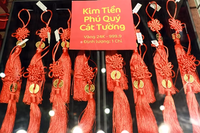 Kim Tiền Phú Quý Cát Tường cũng là một trong những mặt hàng hot năm nay..