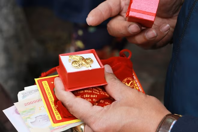 Với những chi tiết tỉ mỉ, sắc nét.