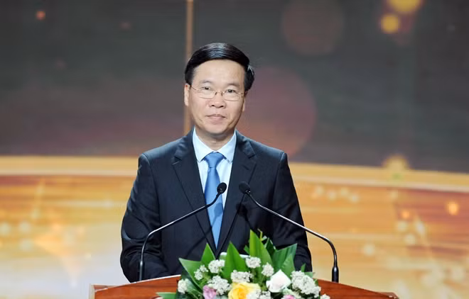 Đồng chí Võ Văn Thưởng phát biểu tại buổi lễ.