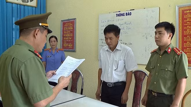 Liên quan tới gian lận điểm thi ở Sơn La, đến nay, Cơ quan An ninh điều tra đã khởi tố 6 bị can, ra lệnh bắt, tạm giam 3 bị can.