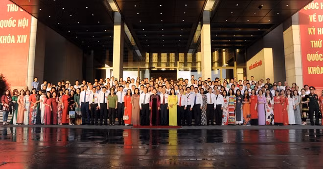 Các đại biểu dự buổi gặp mặt.