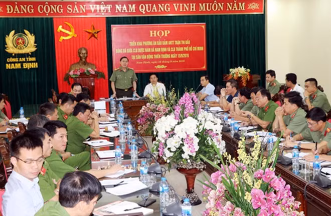 Công an tỉnh Nam Định đã bố trí gần 400 cán bộ, chiến sỹ tham gia đảm bảo an ninh, có sơ đồ cụ thể cho từng vị trí...