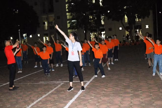 Hòa mình vào những vũ điệu dân vũ giúp tăng sự dẻo dai, nhanh nhẹn.