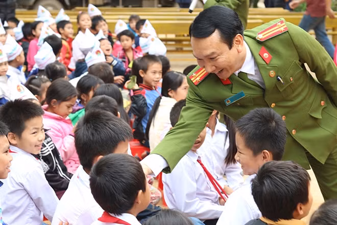 Đây là một trong những hoạt động tình nguyện trọng tâm trong chiến dịch tình nguyện mùa đông của tuổi trẻ Trường Trung cấp Cảnh sát vũ trang.