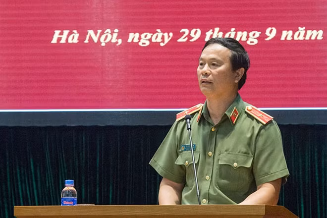 Thiếu tướng, GS.TS Bùi Minh Giám, Phó Tổng cục trưởng Tổng cục Chính trị CAND phát biểu tại buổi lễ.