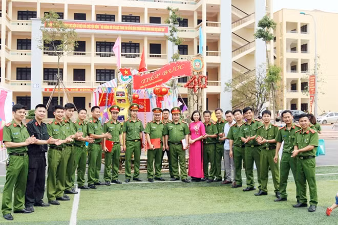 Ban Tổ chức đã có một ngày làm việc hăng say để lựa chọn các đội thi xuất sắc trao giải.
