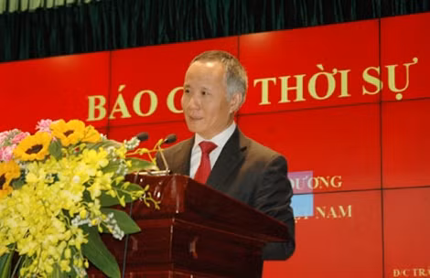Thứ trưởng Bộ Ngoại giao Trần Quốc Khánh truyền đạt nội dung về Hiệp định đối tác Xuyên Thái Bình Dương (TPP).
