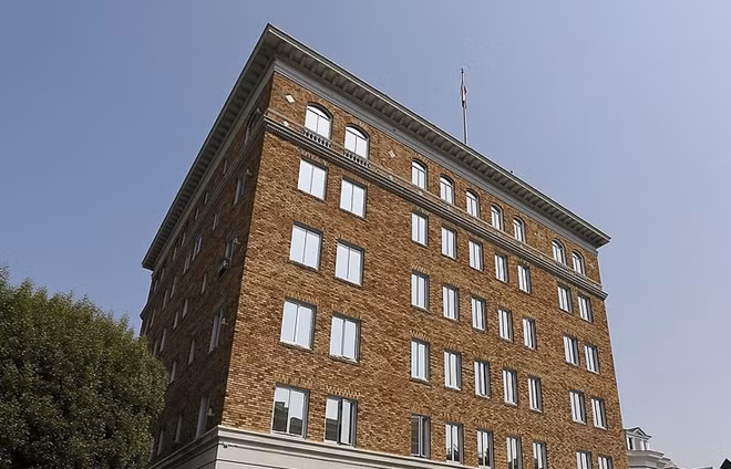 Tòa nhà Tổng lãnh sự Nga ở San Francisco. Ảnh: Thông tấn AP