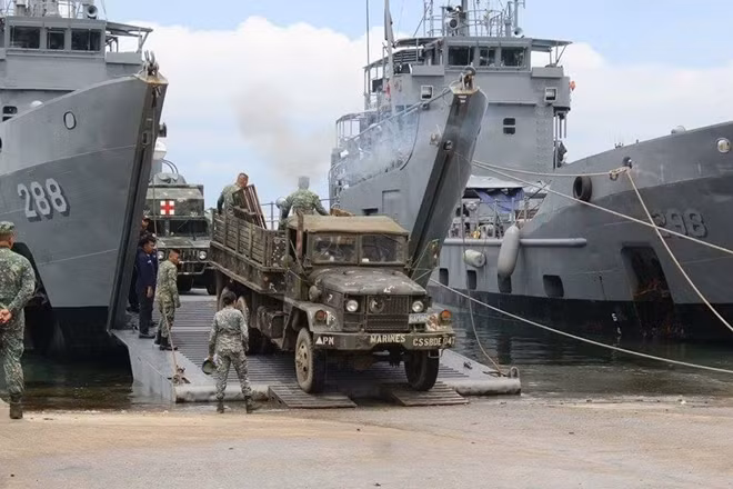 Lực lượng thủy quân lục chiến phía Tây Mindao đã đặt chân lên Marawi và tham gia chống khủng bố