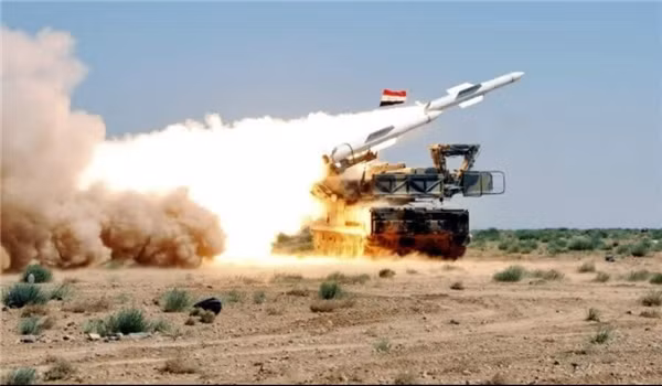 Phòng không Syria đã dùng tên lửa Buk-M2 bắn hạ 1 tên lửa của Israel. Ảnh: RT Phòng không Syria đã dùng tên lửa Buk-M2 bắn hạ 1 tên lửa của Israel. Ảnh: RT