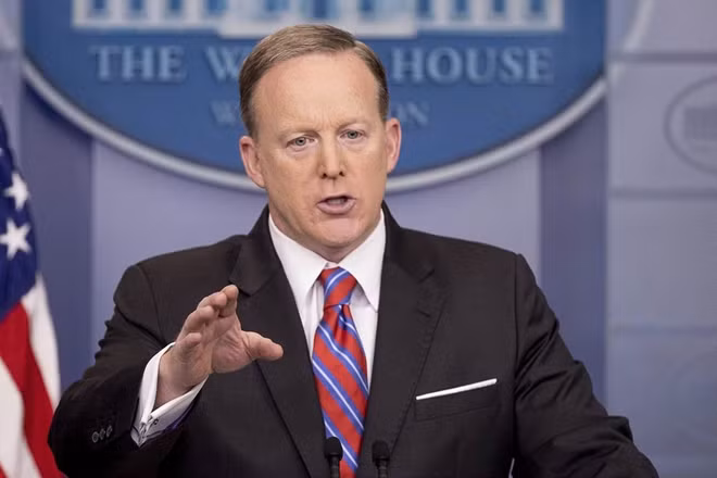 Ông Sean Spicer-nguyên thư ký báo chí Nhà Trắng. Ảnh: AP