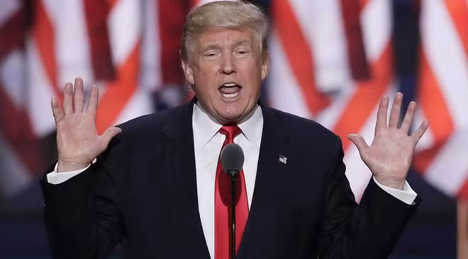 Donald Trump gọi Obamacare là một "thảm họa" và "vô dụng", khẳng định chính sách y tế mới sẽ chăm sóc sức khỏe người dân Mỹ tốt hơn (Ảnh: AP)