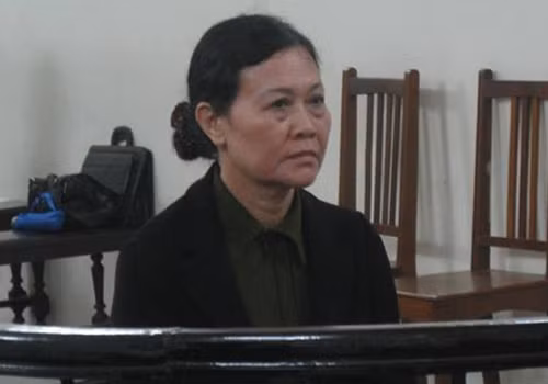 Bà Yến tại phiên toà sơ thẩm. Ảnh: VNE.