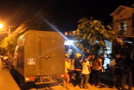 Cơ quan Công an đang tiến hành phong tỏa hiện trường nơi xảy ra vụ việc.
