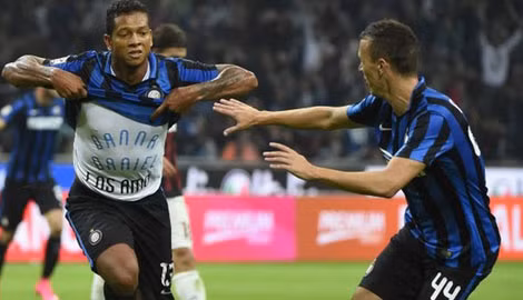 Fredy Guarin (trái) đem về chiến thắng sít sao cho Inter Milan (Ảnh – BBC) Fredy Guarin (trái) đem về chiến thắng sít sao cho Inter Milan (Ảnh – BBC)
