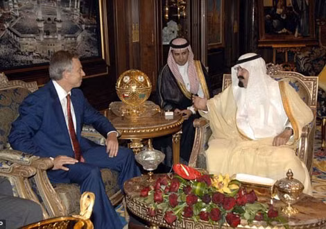 Tony Blair gặp gỡ Vua Abdullah của Arập Xêút, năm 2010.