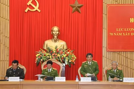 Trung tướng Nguyễn Văn Ba, Phó Tổng cục trưởng Tổng cục Cảnh sát, Trưởng Ban tổ chức các hoạt động kỷ niệm 70 năm Ngày truyền thống lực lượng CSTNTP.