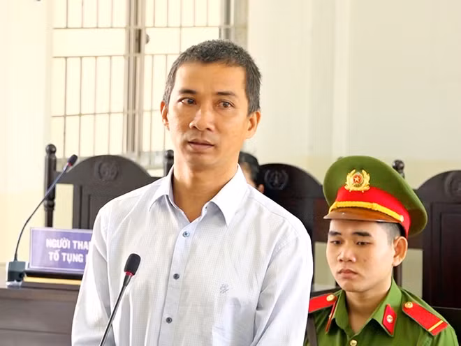 Bị cáo Nguyễn Hồng Khanh tại Tòa.