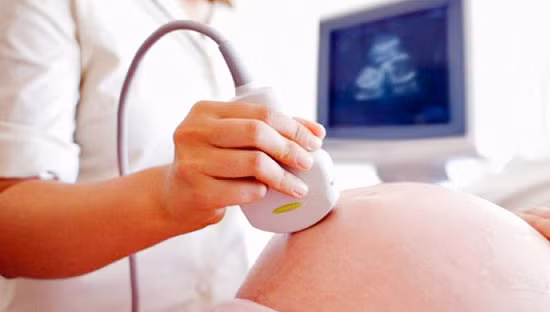 Giám sát, xử lý tình trạng chẩn đoán giới tính thai nhi không đúng quy định là một giải pháp hữu hiệu trong kiểm soát mất cân bằng giới tính.