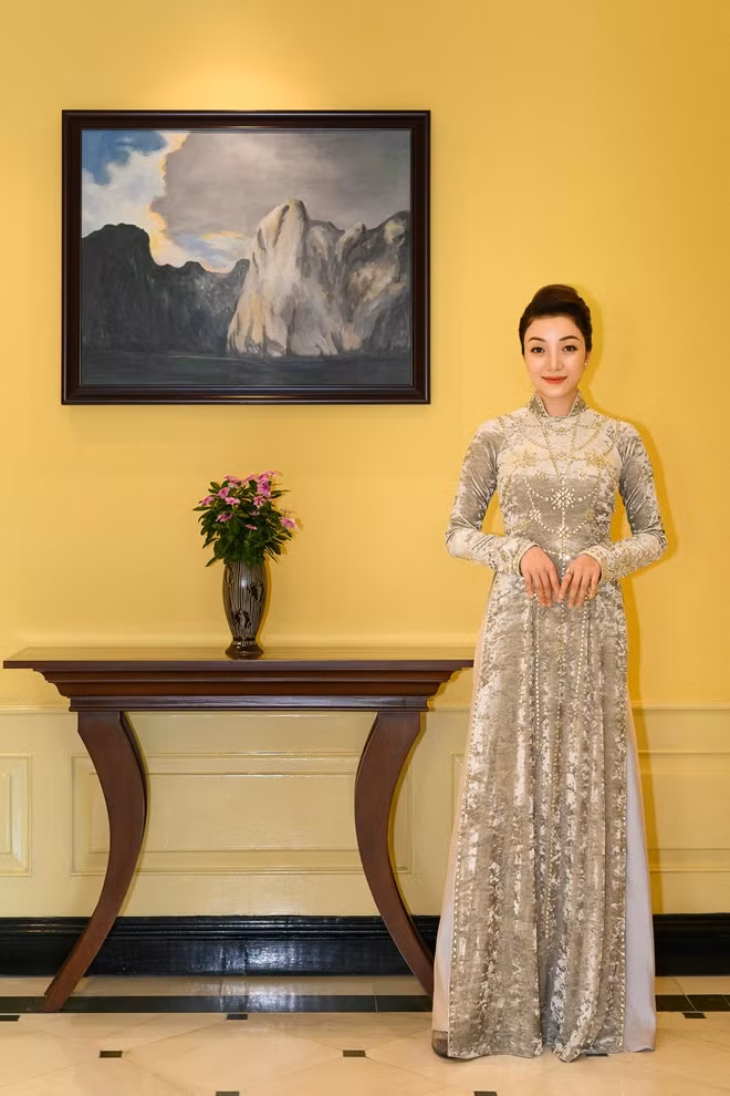 Nữ ca sĩ còn bày tỏ mong muốn, qua liveshow, góp phần quảng bá thành phố Hải Phòng với bạn bè trong nước và quốc tế
