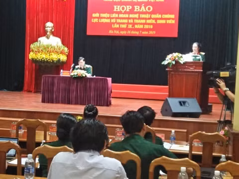Họp báo công bố Liên hoan nghệ thuật quần chúng "Bài ca nâng bước quân hành" chiều 16-7 tại Hà Nội