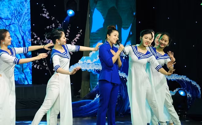 Chương trình có sự tham gia của nhiều gương mặt trẻ được yêu mến