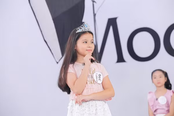 Nguyễn Hoàng Kinh khiến các HLV phải thi nhau "tranh giành"