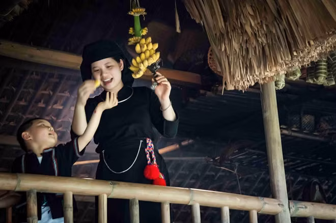 "Cho con với" - giải Khuyến khích